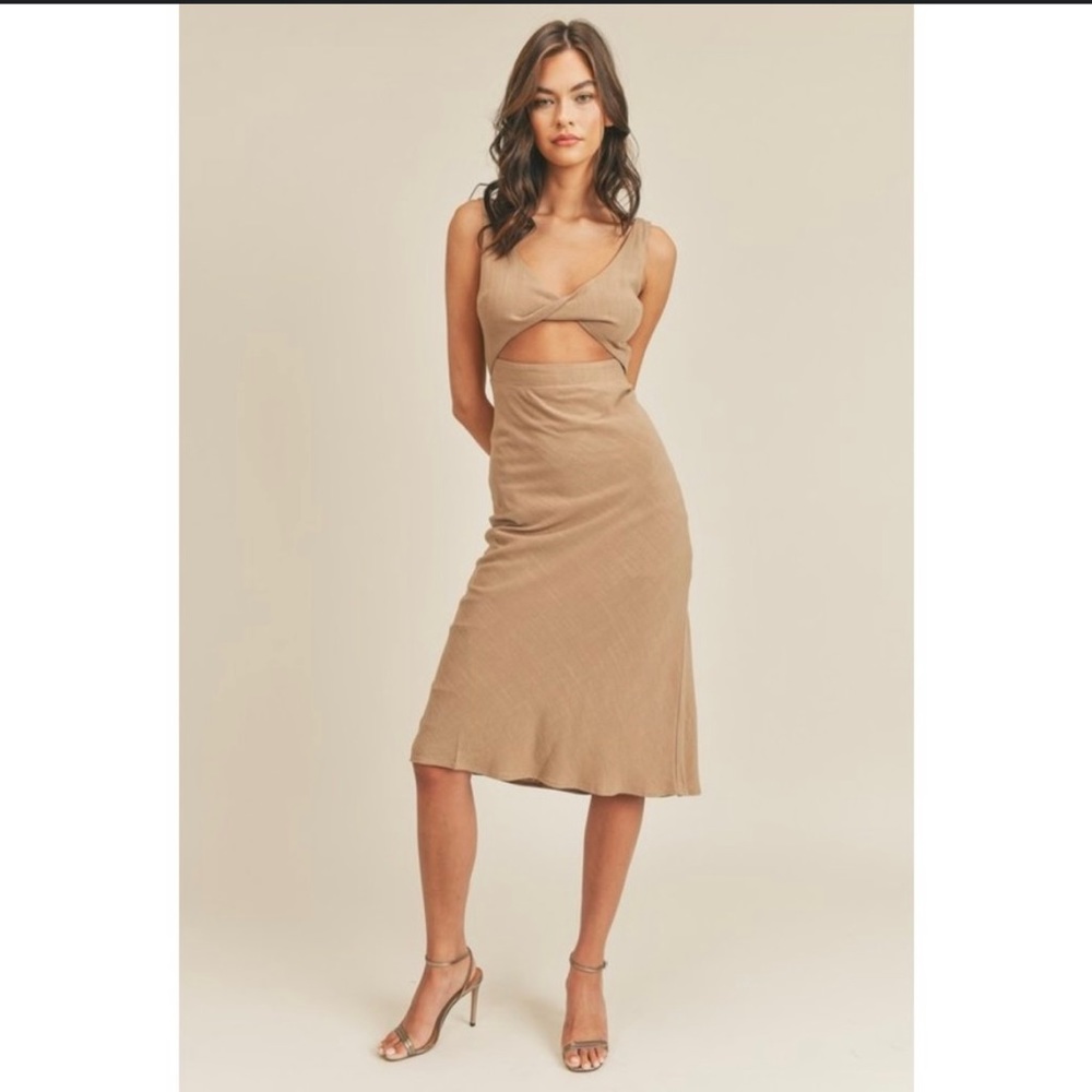 BNWOT Linen cotton blend MIDI Dress by Mable size S